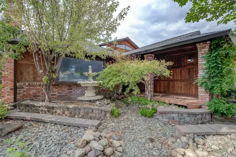 2242 Jessica Way, Redding, CA 96002 photo 6