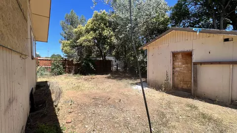 571 Saint Marks St, Redding, CA 96003 photo 12