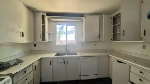 571 Saint Marks St, Redding, CA 96003 photo 21