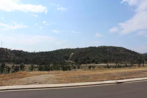 899 Congaree Ln, Redding, CA 96001 photo 11