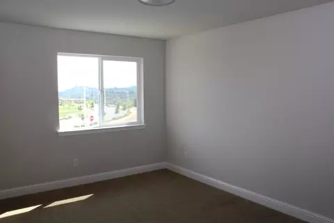 899 Congaree Ln, Redding, CA 96001 photo 7