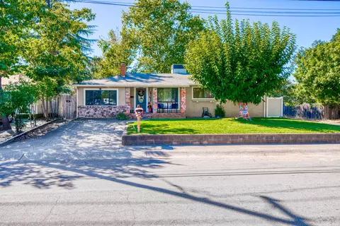 2758 Yana Ave, Redding, CA 96002