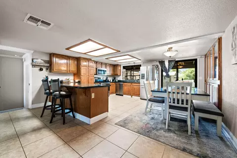 2758 Yana Ave, Redding, CA 96002 photo 9