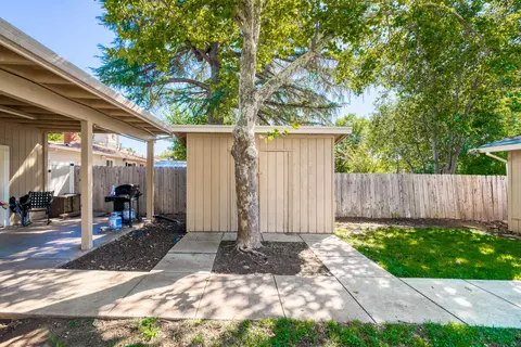 2758 Yana Ave, Redding, CA 96002 photo 29