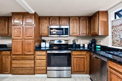 2758 Yana Ave, Redding, CA 96002 photo 12
