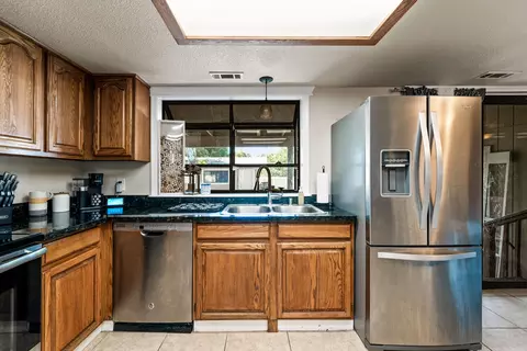 2758 Yana Ave, Redding, CA 96002 photo 11