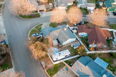 6908 Dennis Ct, Redding, CA 96001 photo 23