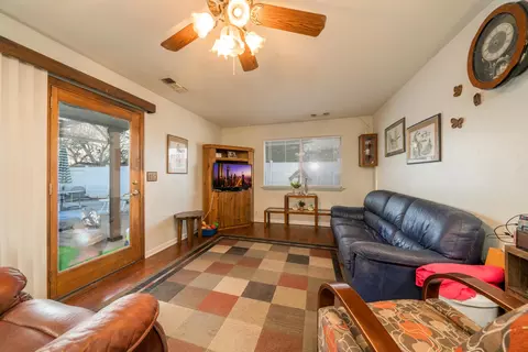 6908 Dennis Ct, Redding, CA 96001 photo 13