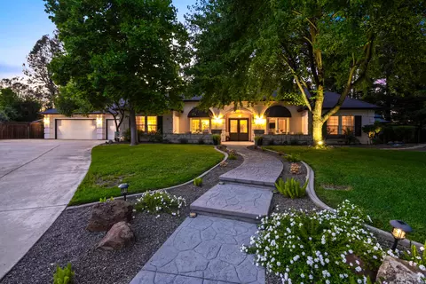 2030 Dream St, Redding, CA 96001