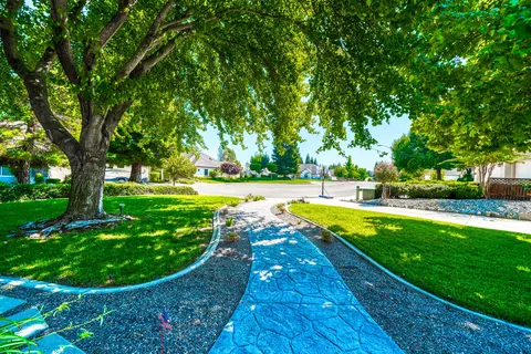 2030 Dream St, Redding, CA 96001 photo 6