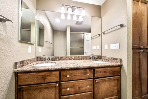 4251 Saratoga Dr, Redding, CA 96002 photo 23