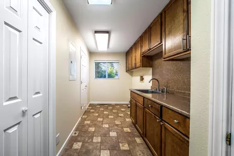 4251 Saratoga Dr, Redding, CA 96002 photo 28