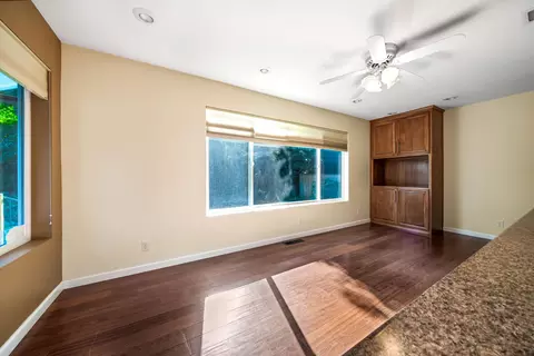 4251 Saratoga Dr, Redding, CA 96002 photo 26