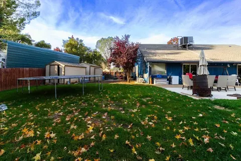 1107 Edgewood Dr, Redding, CA 96003 photo 32