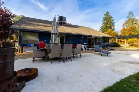 1107 Edgewood Dr, Redding, CA 96003 photo 30