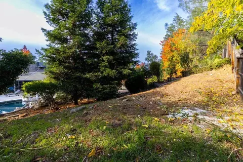 1107 Edgewood Dr, Redding, CA 96003 photo 38