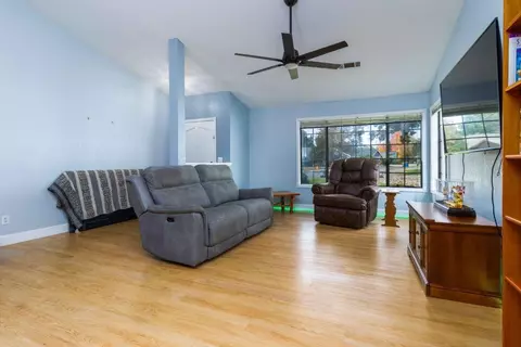 1107 Edgewood Dr, Redding, CA 96003 photo 7