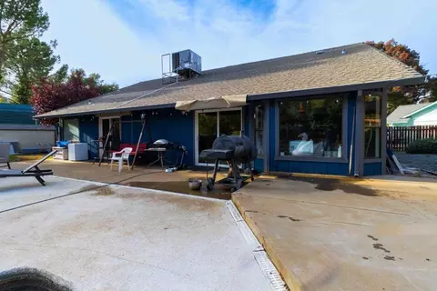 1107 Edgewood Dr, Redding, CA 96003 photo 31