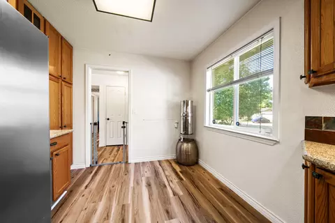 1417 Carter Way, Redding, CA 96002 photo 13