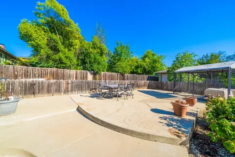 1417 Carter Way, Redding, CA 96002 photo 34