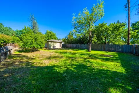 1417 Carter Way, Redding, CA 96002 photo 23