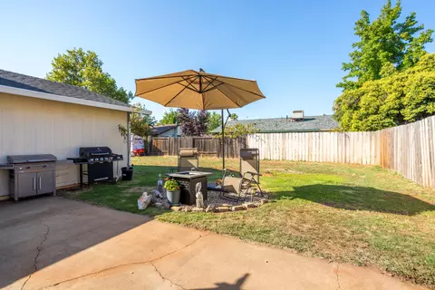 2404 Celestial St, Redding, CA 96002 photo 15
