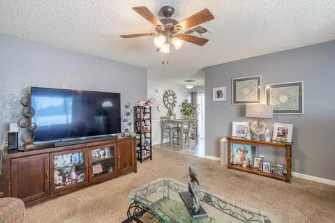 2404 Celestial St, Redding, CA 96002 photo 4