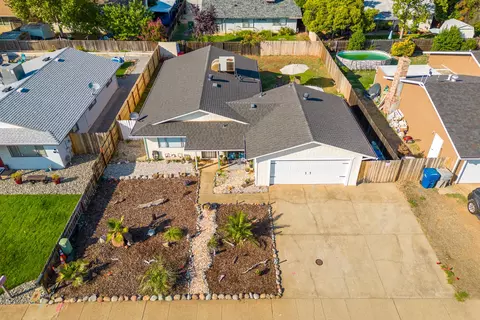 2404 Celestial St, Redding, CA 96002 photo 19