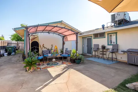 2404 Celestial St, Redding, CA 96002 photo 14