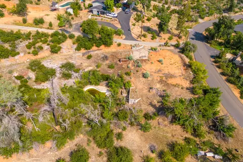 15902 Ganim Ln, Redding, CA 96001 photo 8