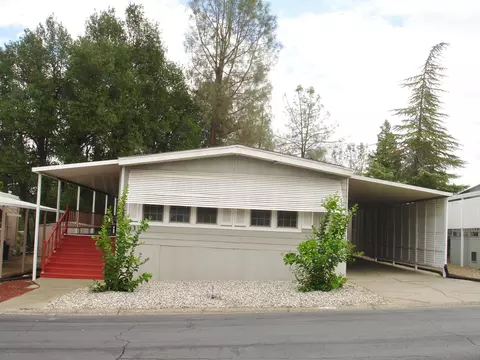 443 Red Cedar Dr Sp #78, Redding, CA 96003