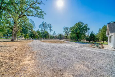 13650 Kitty Hawk Ln, Redding, CA 96003 photo 27