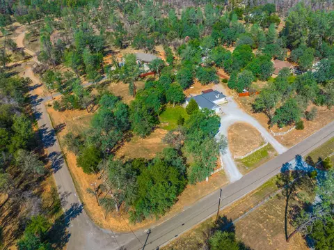 13650 Kitty Hawk Ln, Redding, CA 96003 photo 38