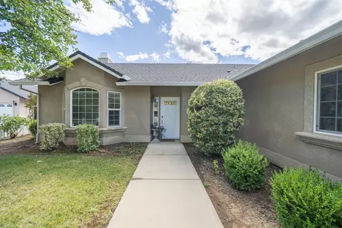 4553 Shannon Pl, Redding, CA 96001 photo 3