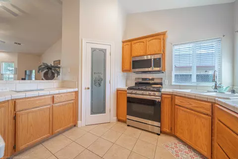 4553 Shannon Pl, Redding, CA 96001 photo 10