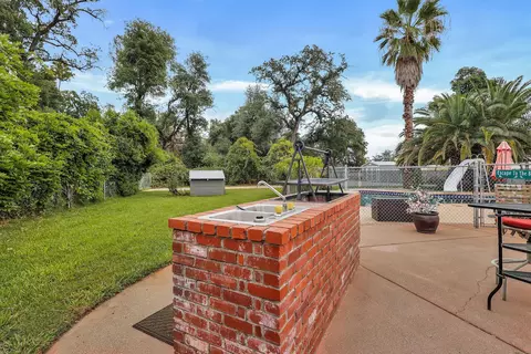Exterior - 8471 Churn Crk Rd, Redding, CA 96002 photo 16 of 22