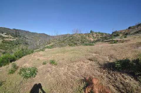 10268 Winthrop, Shasta, CA 96087