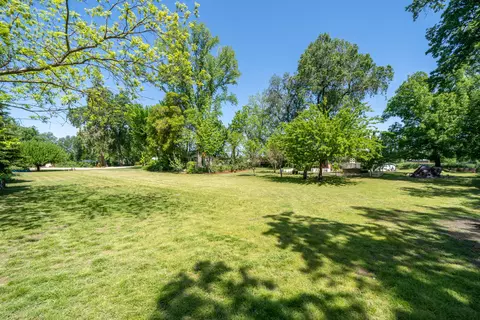 22088 Reading Dr, Anderson, CA 96007 photo 49
