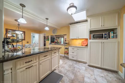 22088 Reading Dr, Anderson, CA 96007 photo 24