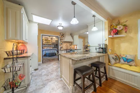 22088 Reading Dr, Anderson, CA 96007 photo 19