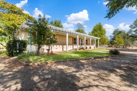 21092 Hackett Ln, Redding, CA 96003 photo 19