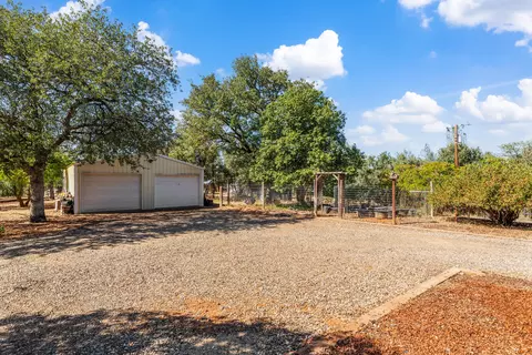 21092 Hackett Ln, Redding, CA 96003 photo 25
