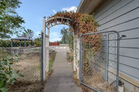 17376 Bright Path, Anderson, CA 96007 photo 4
