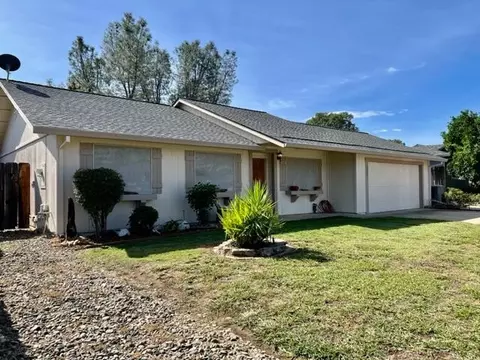 3651 Lake Forest Dr, Redding, CA 96003