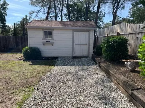 3651 Lake Forest Dr, Redding, CA 96003 photo 18
