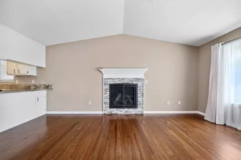 2976 Starlight Blvd, Redding, CA 96001 photo 5