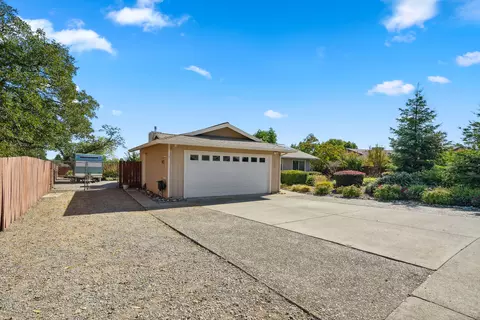 2976 Starlight Blvd, Redding, CA 96001 photo 13