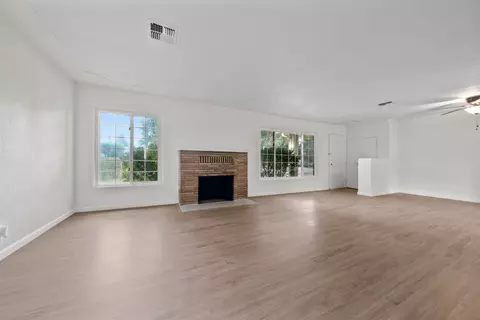 2865 Irwin Rd, Redding, CA 96002 photo 5