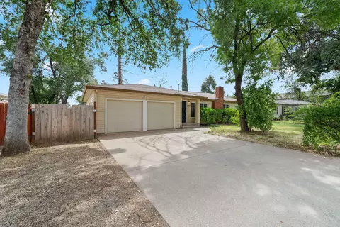 2865 Irwin Rd, Redding, CA 96002 photo 2