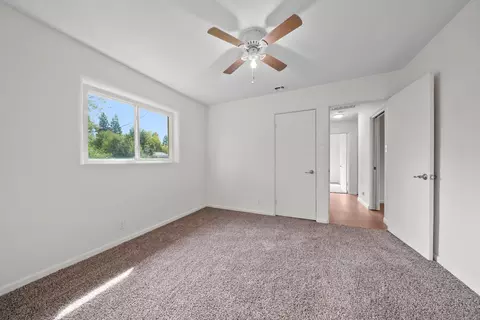 2865 Irwin Rd, Redding, CA 96002 photo 8